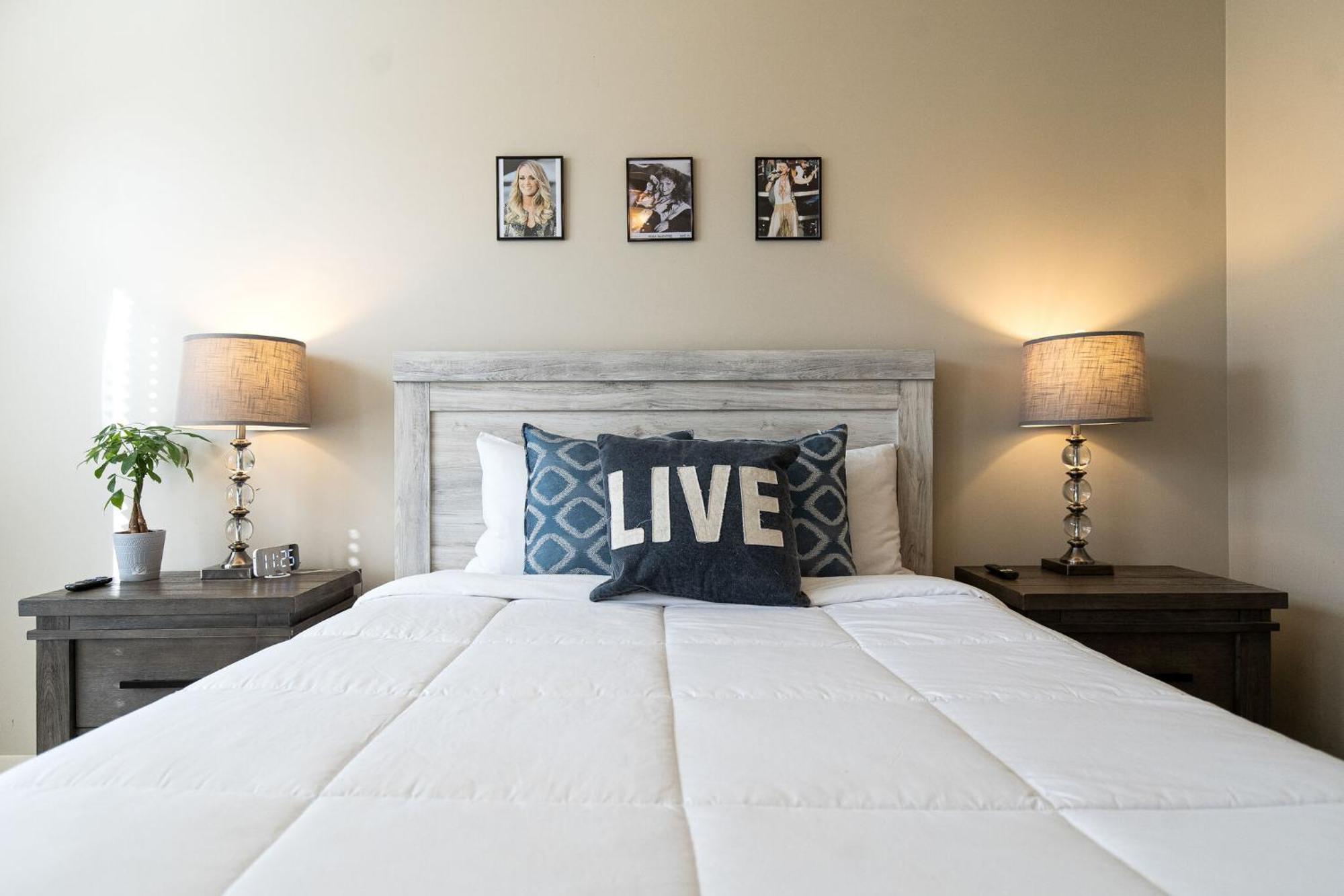 The Celebrity - Minutes To Broadway With A Balcony Lejlighed Nashville Eksteriør billede